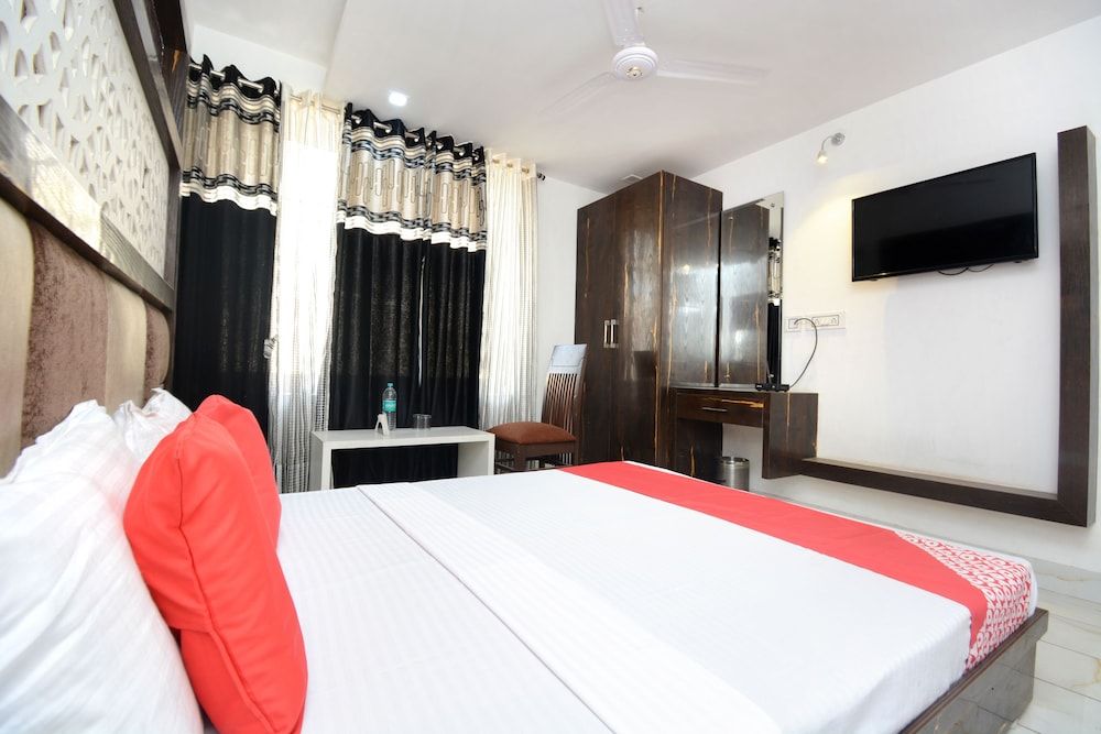 OYO 30999 Hotel Vaishno Double or Twin Room 7