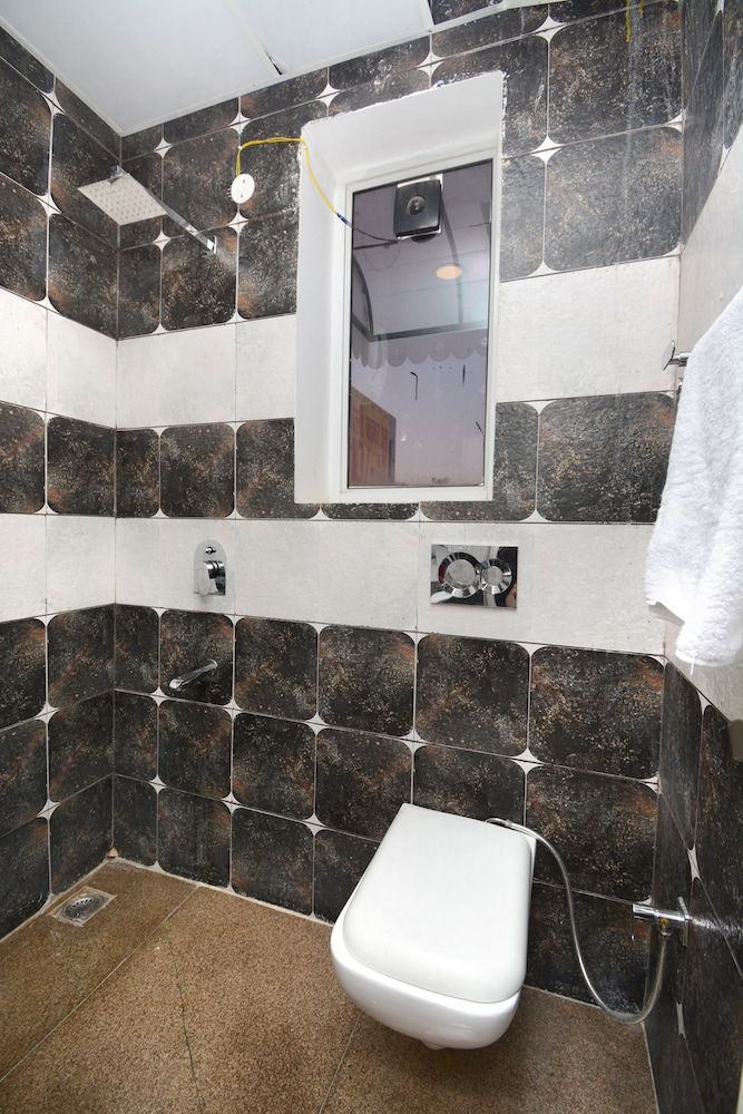 OYO 30999 Hotel Vaishno Double or Twin Room 17