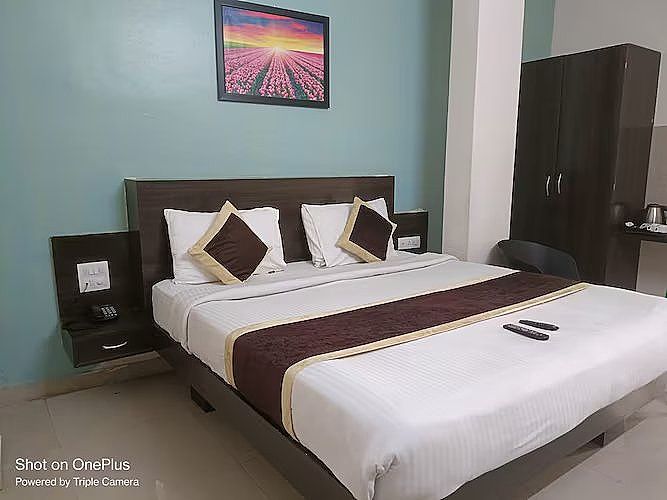 Hotel Four Seasons Super Deluxe Room 7