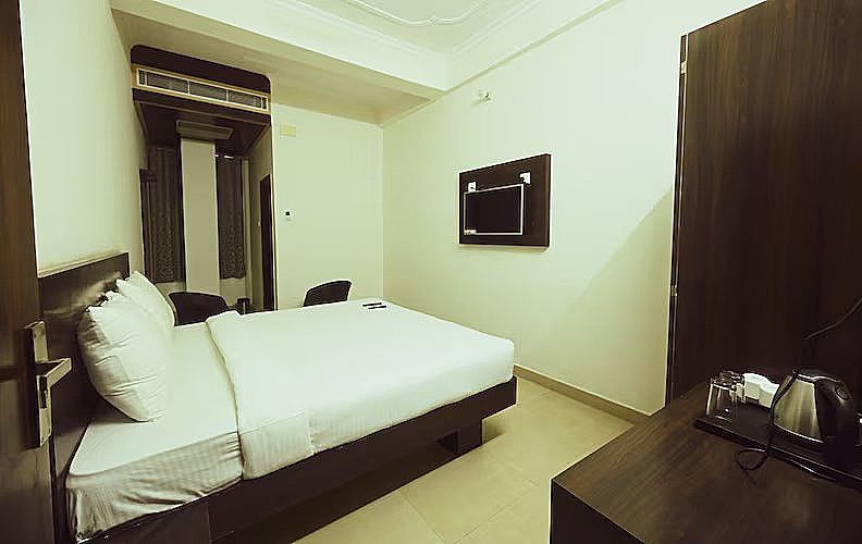 Hotel Four Seasons Super Deluxe Room 3