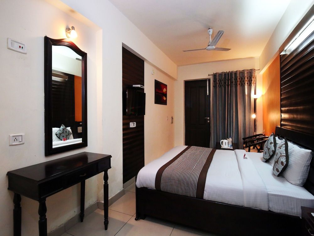OYO 1732 Hotel The days Inn Double or Twin Room 12