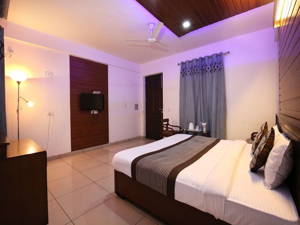 OYO 1732 Hotel The days Inn Double or Twin Room