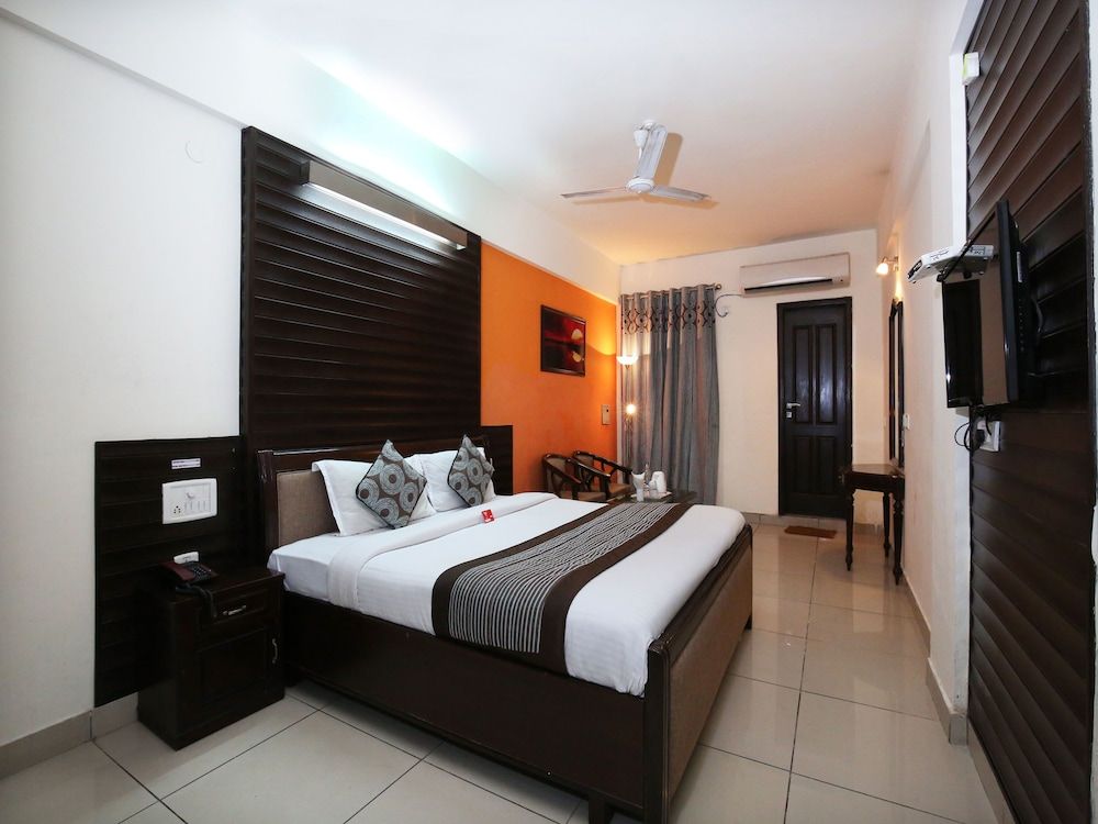 OYO 1732 Hotel The days Inn Double or Twin Room 14
