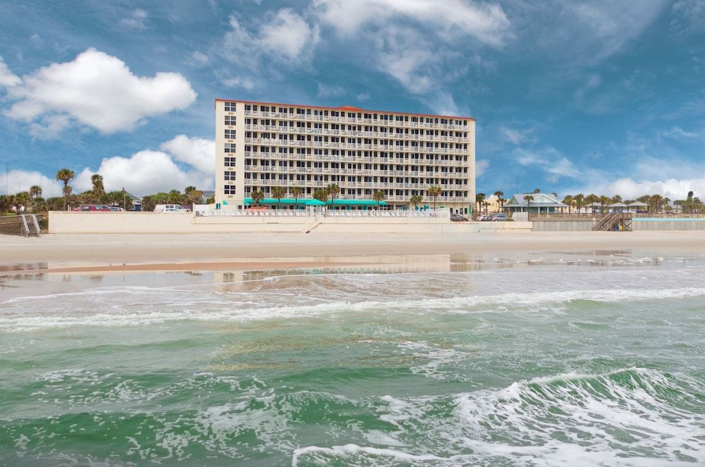 Harbour Beach Oceanfront Resort