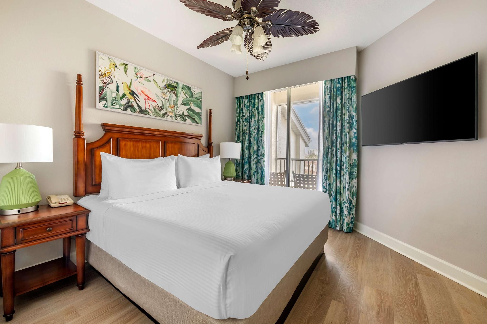 1 Bedroom 1 King Suite