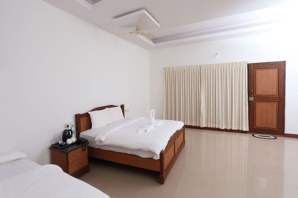 Holiday Valley Nature Resorts Studio Suite 3