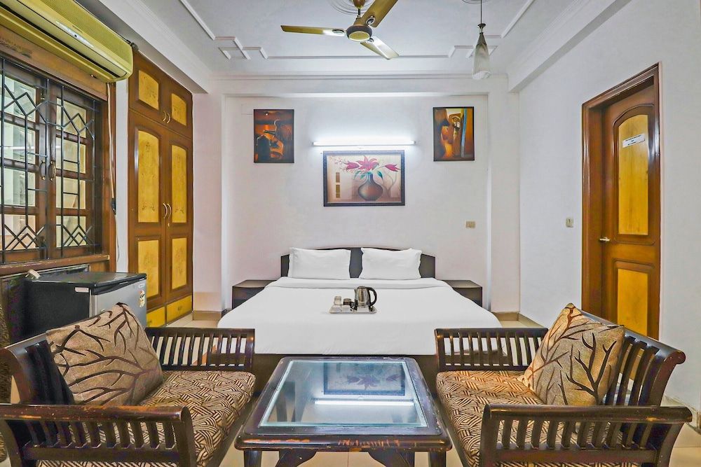 OYO 474 Hotel VM Residency Standard Double Room 13