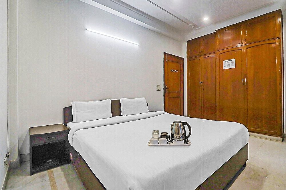 OYO 474 Hotel VM Residency Standard Double Room 2