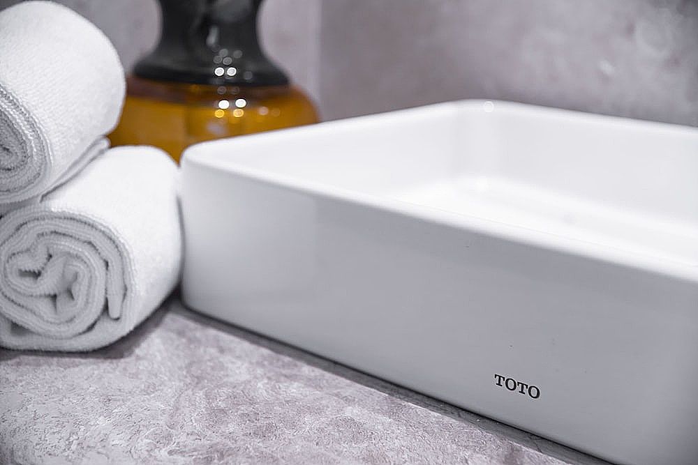 The Regnant Executive Room 5