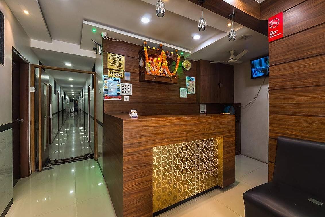 undefined OYO Hotel Sion Residency 2