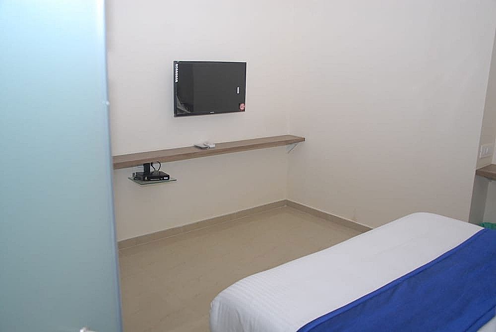 Ocean Suites Hotel Deluxe Room 27