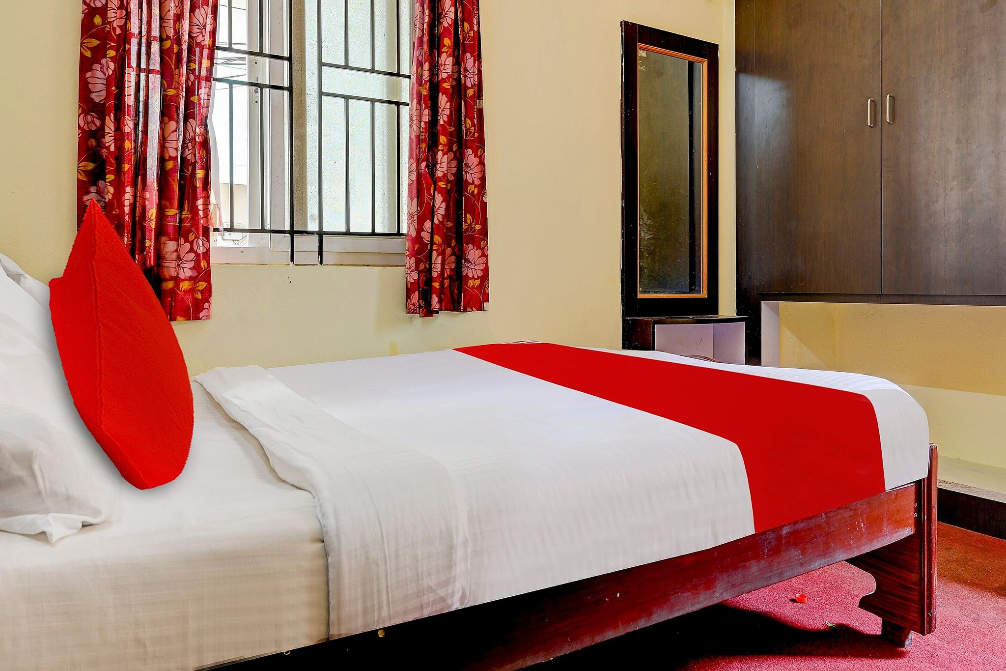 OYO Flagship Hotel B Square Classic 13