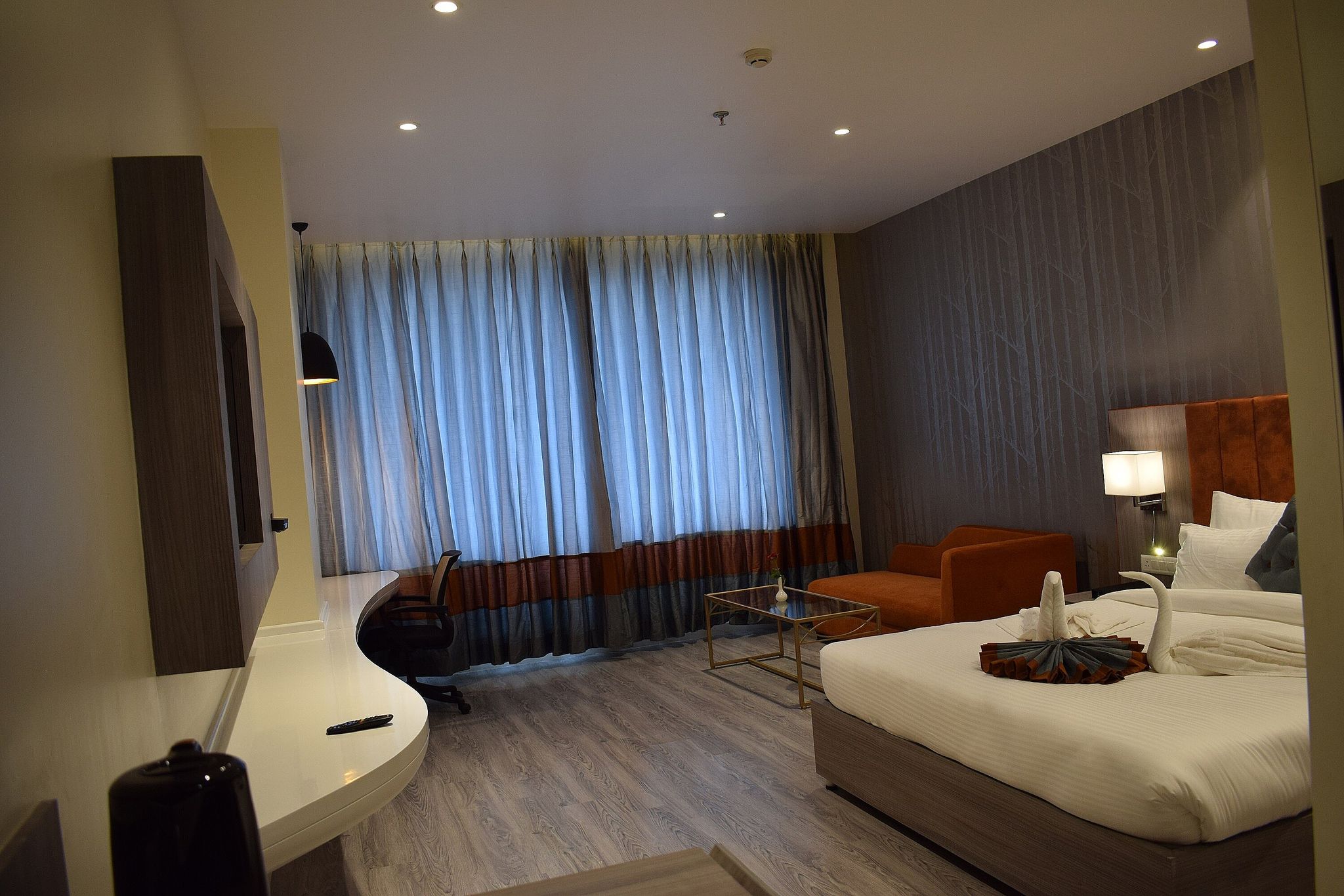 Hotel Deep Clarks Inn Lucknow Deluxe Room 2