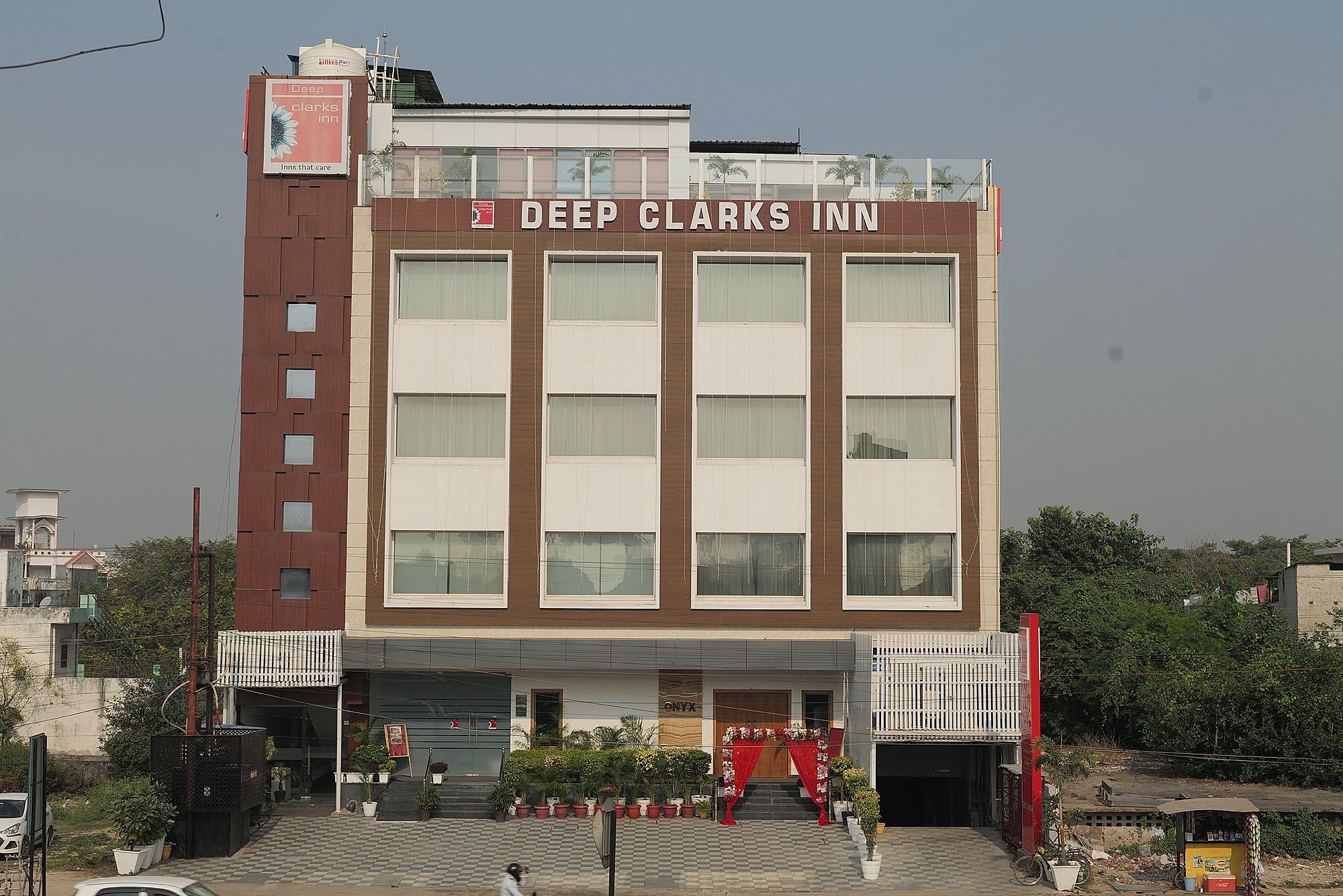 undefined Hotel Deep Clarks Inn Lucknow 7