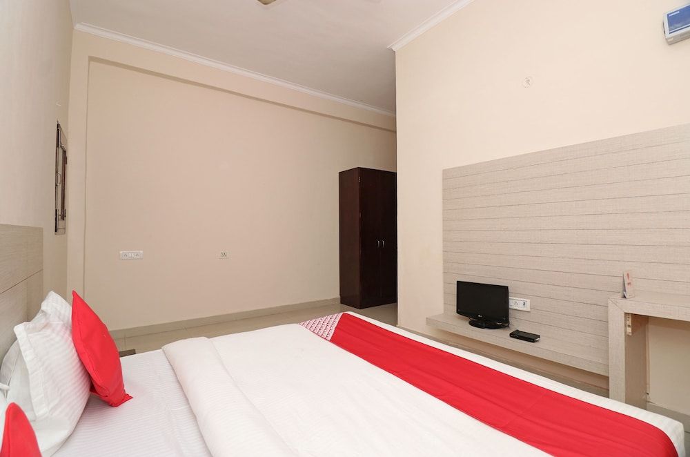 undefined OYO 19979 Hotel Rajshri 9