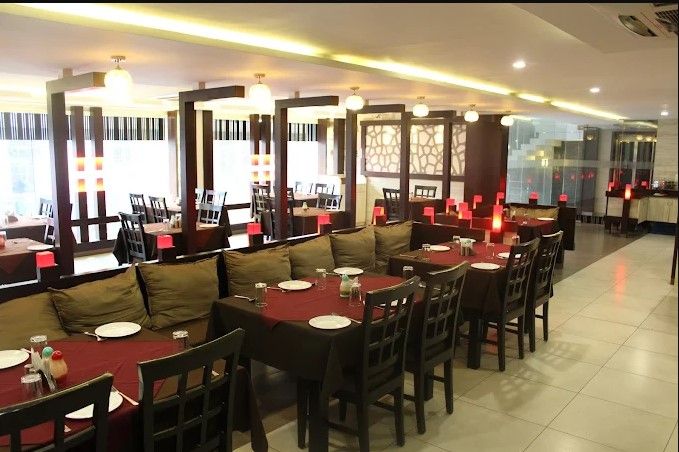 Food & Dining