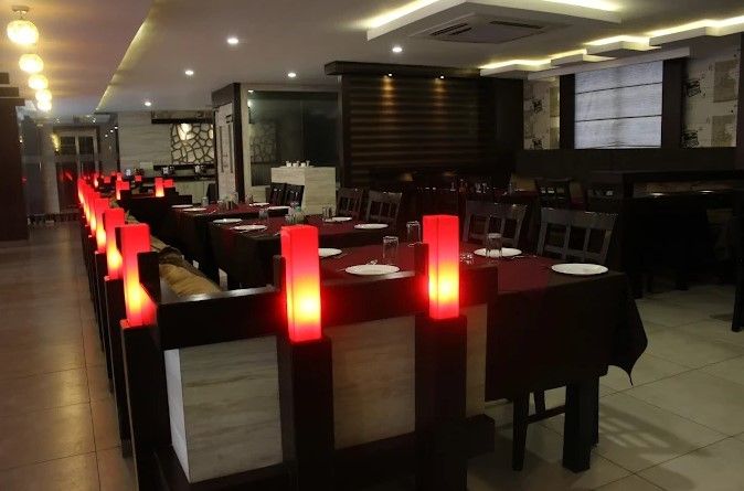 Food & Dining