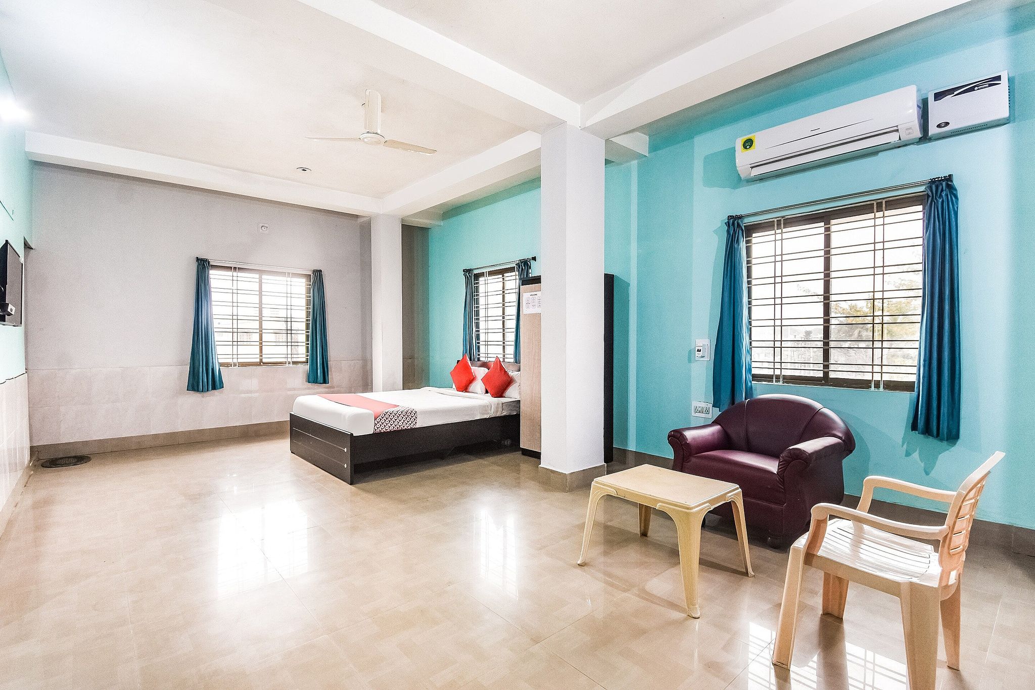 Hotel O Tm Delights