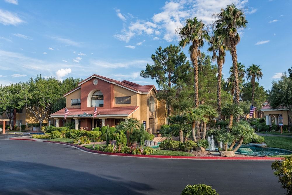 undefined Westgate Flamingo Bay Resort 5