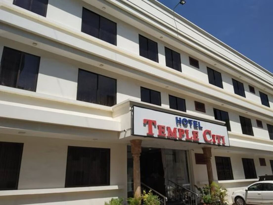 Hotel Temple City