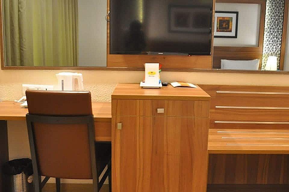 Hotel Incredible One Executive Room 6