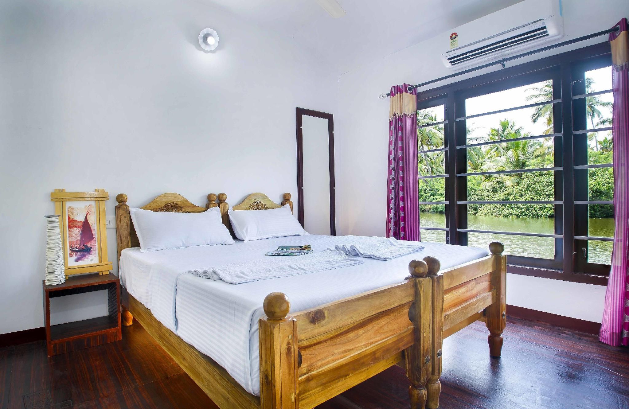 undefined Sreekrishna Houseboats 9
