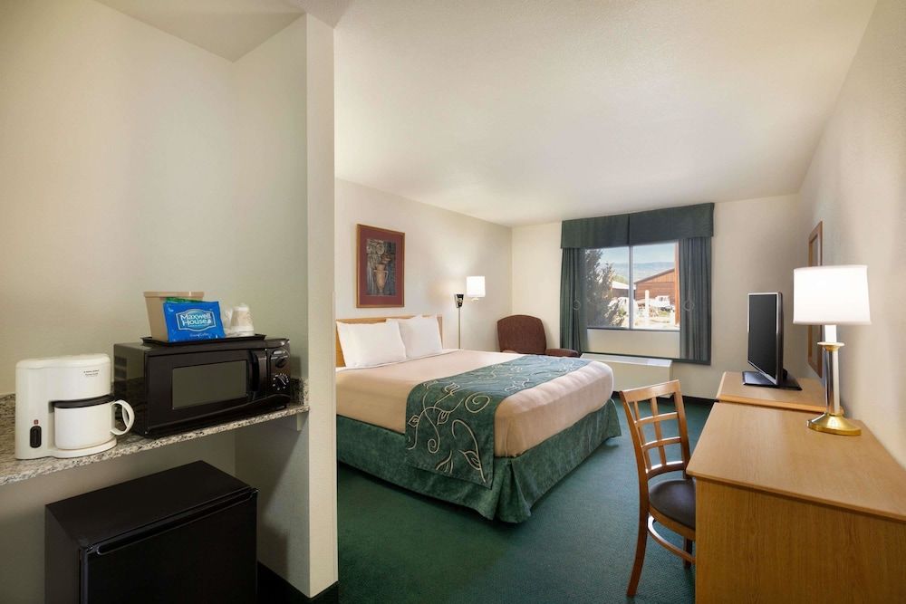 Room, 1 King Bed, Accessible, Non Smoking