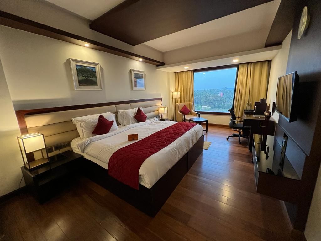 KPM Tripenta Deluxe King Room 7