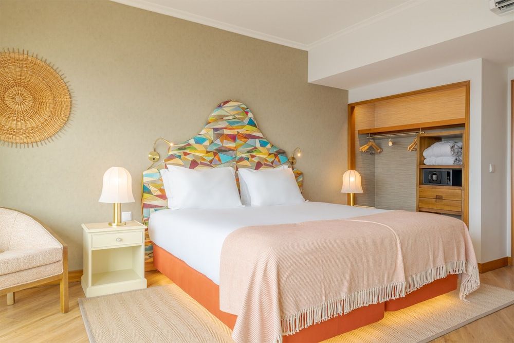 Suite, Sea View