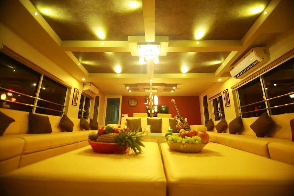 undefined Kerala Luxury House Boat 2