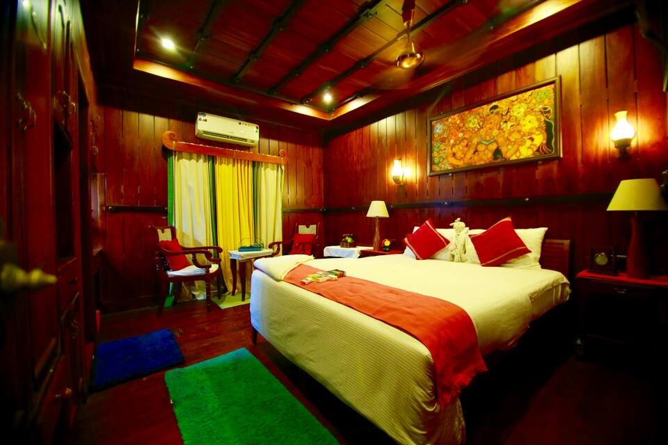 undefined Kerala Luxury House Boat 4