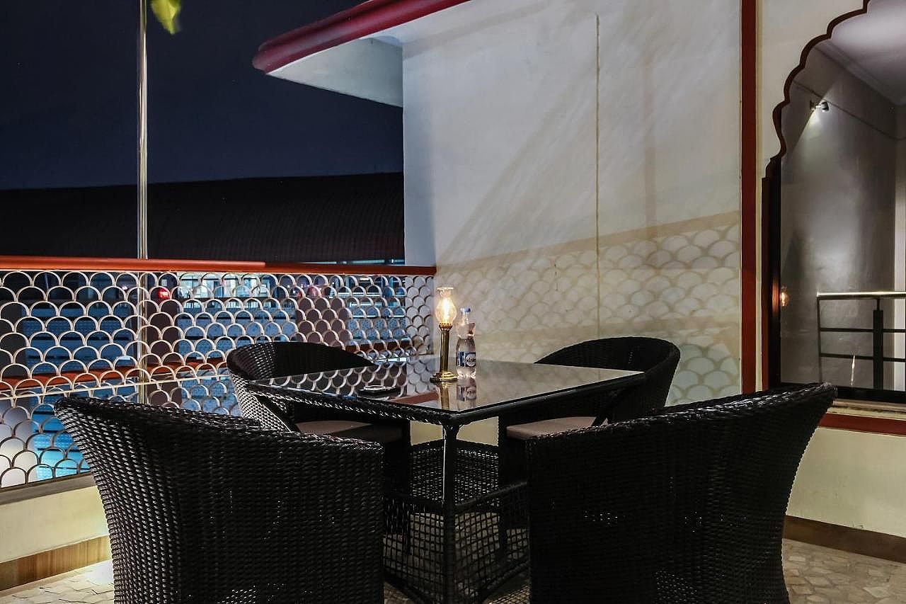 Food & Dining