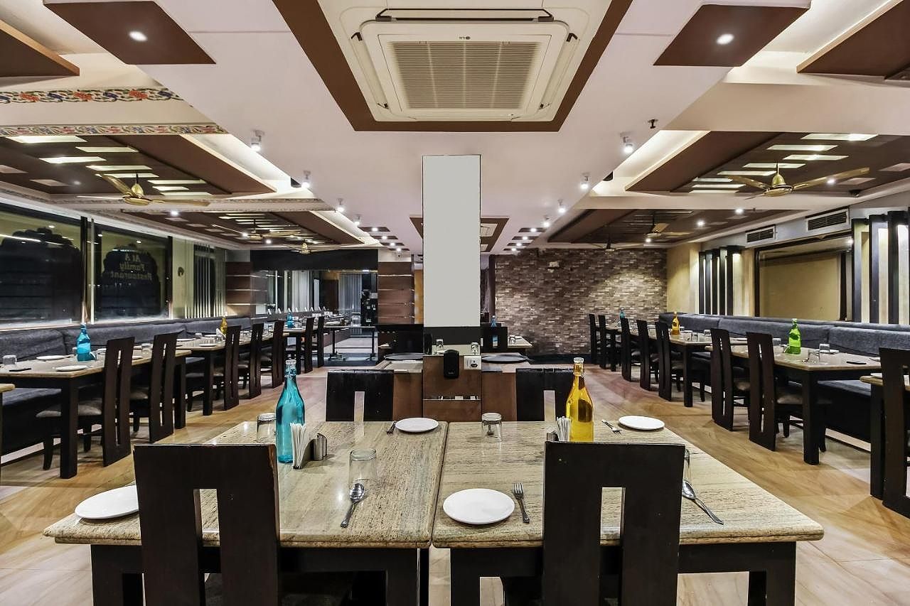Food & Dining