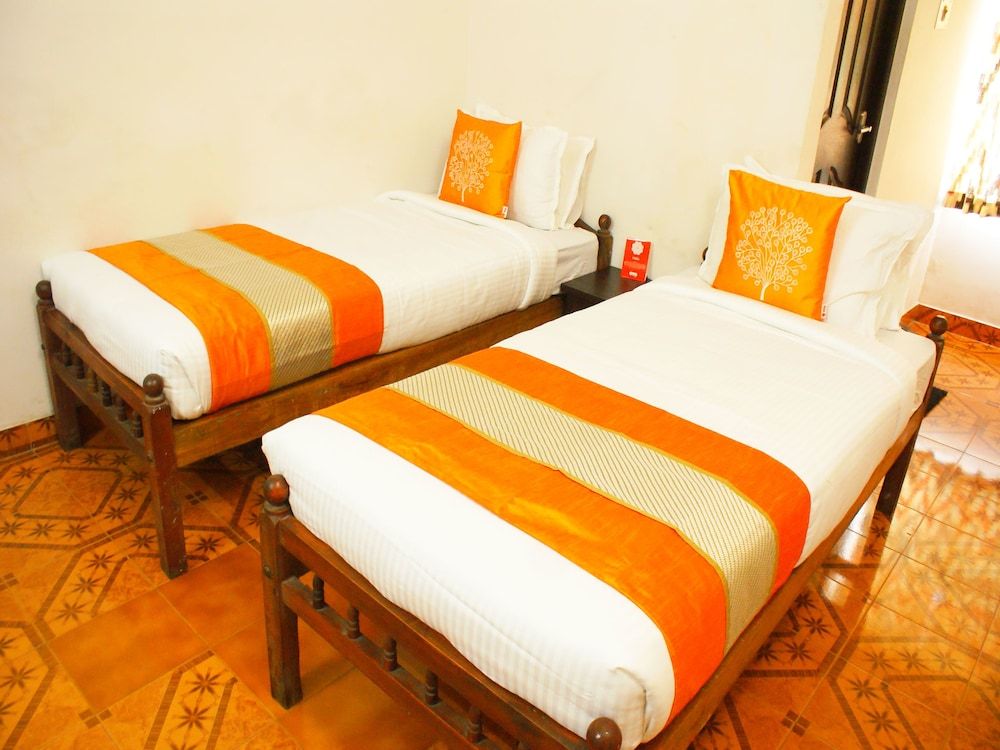 OYO 9902 Nedumparambil Residency Double or Twin Room 6
