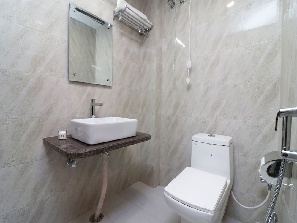 OYO 24288 Surya Teja Residency Double or Twin Room 18