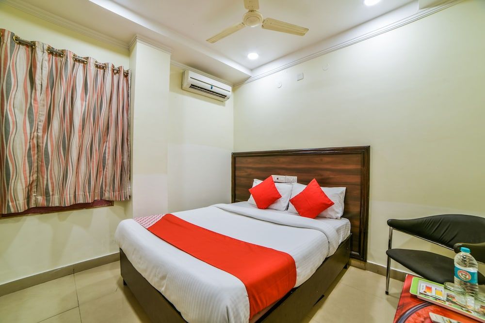 undefined OYO 24288 Surya Teja Residency 10