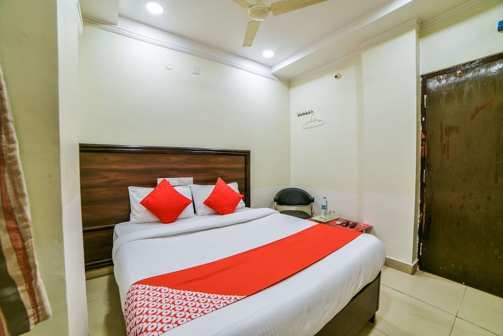 undefined OYO 24288 Surya Teja Residency 6