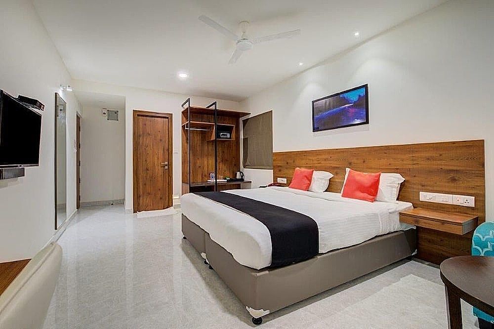 Standared Room With Two Way Airport Transfer