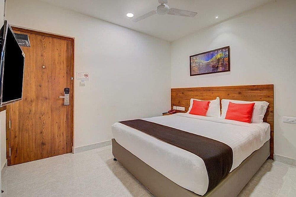 Hotel Arunaa Inn Deluxe 2