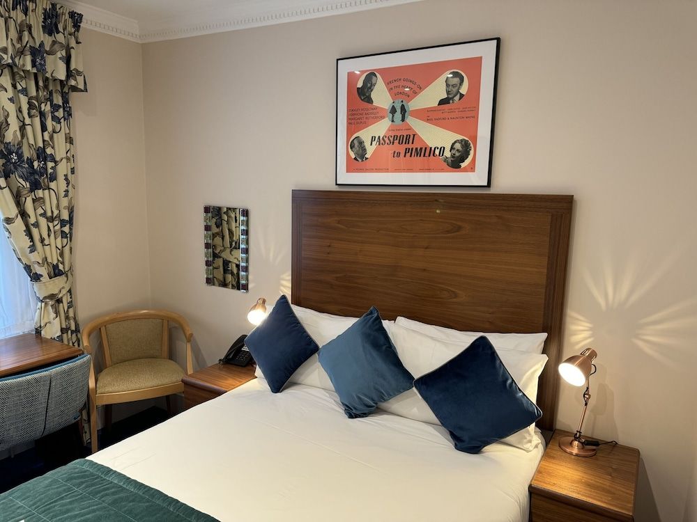 The Windermere Hotel, London Standard Double Room, Ensuite 7