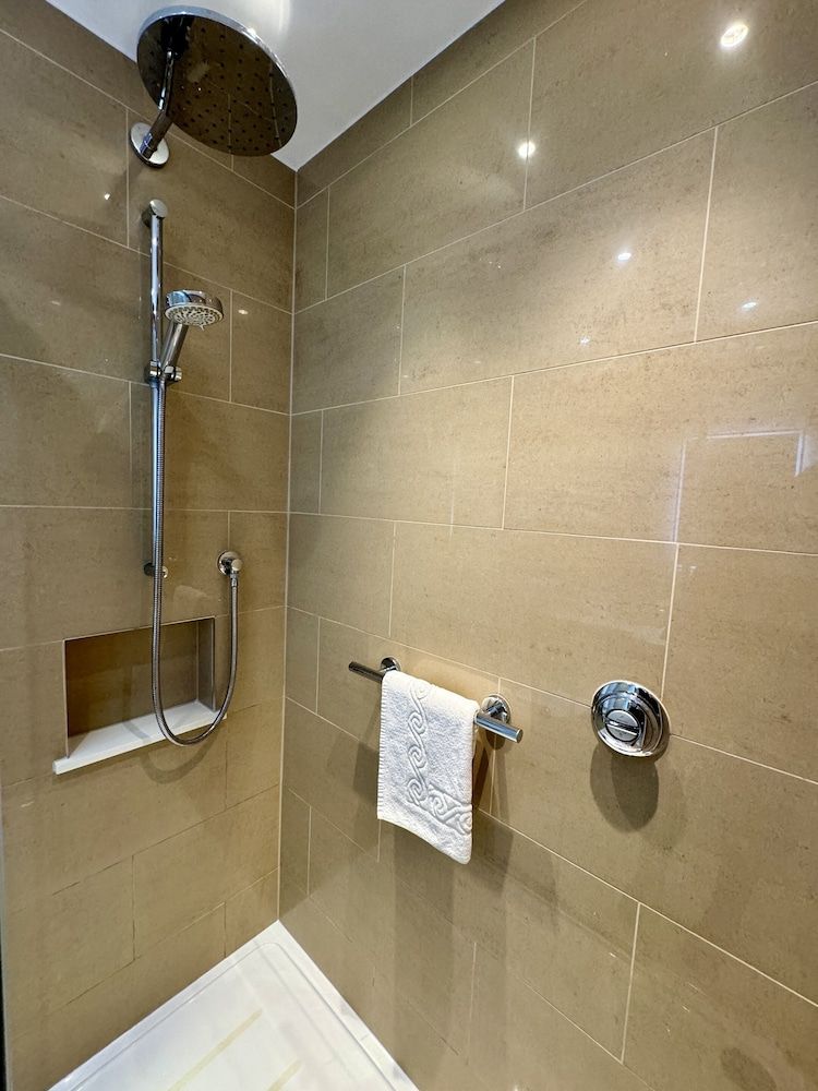 undefined The Windermere Hotel, London 10