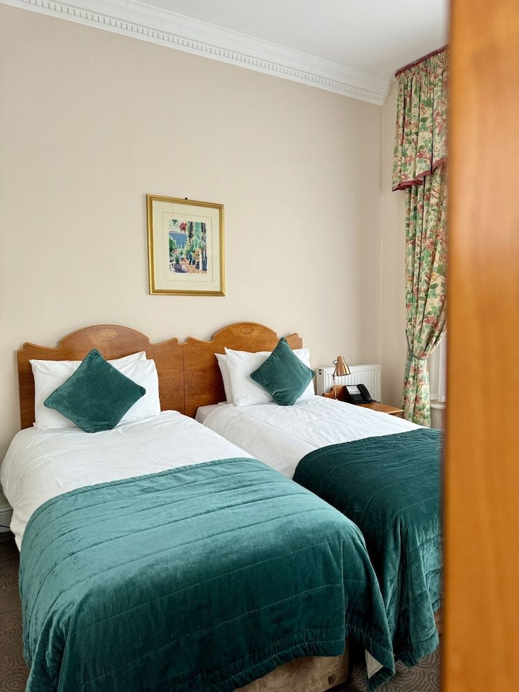 Standard Twin Room, Ensuite