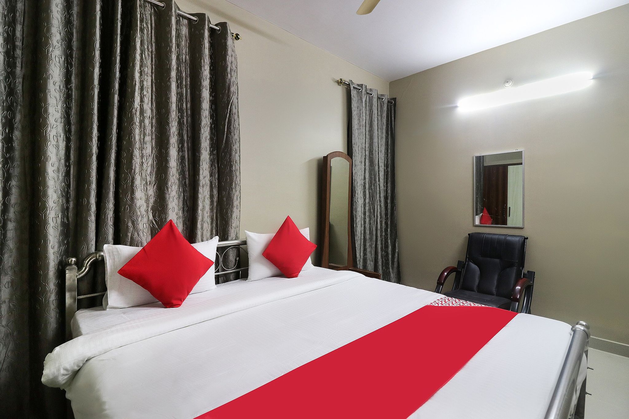 Hotel O Royal Holiday Classic 10