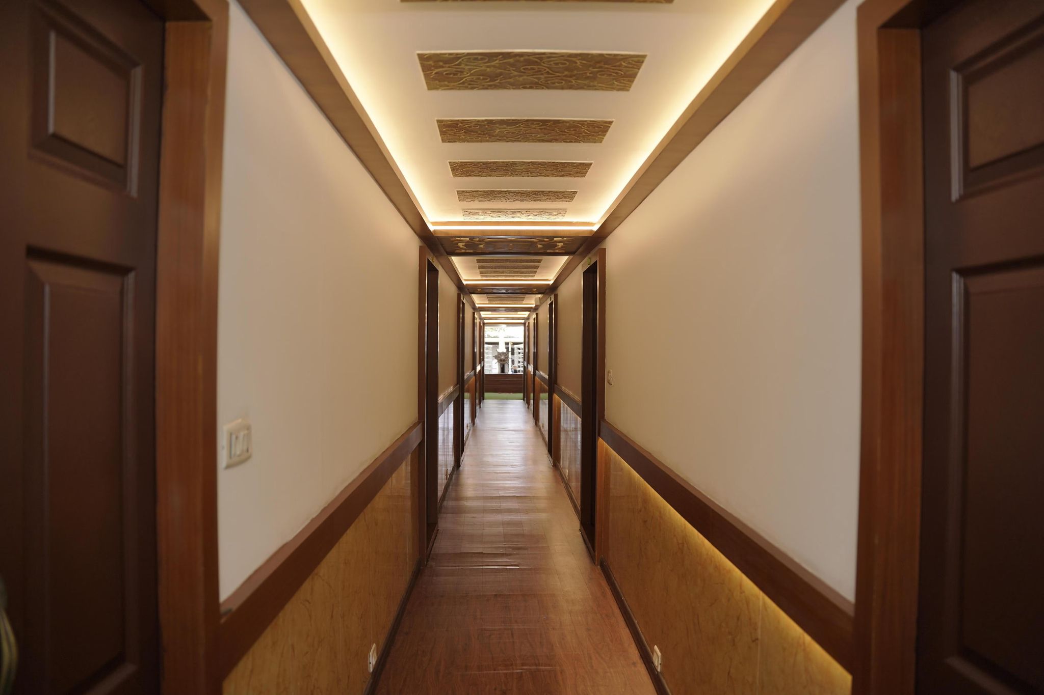 undefined Casino Luxury Houseboats 3