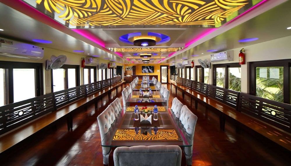 undefined Best Luxury Houseboat Kerala 10