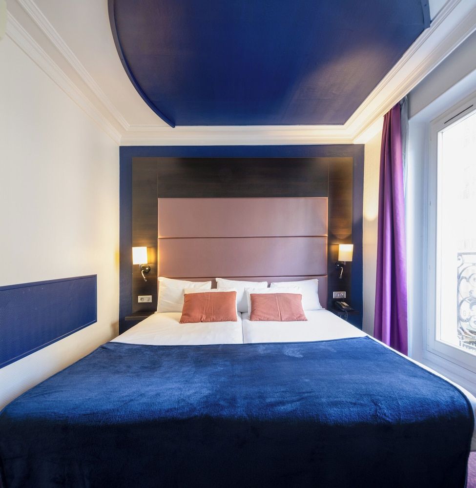 Accueil Hôtel Paris Pigalle Montmartre Double or Twin Room 3