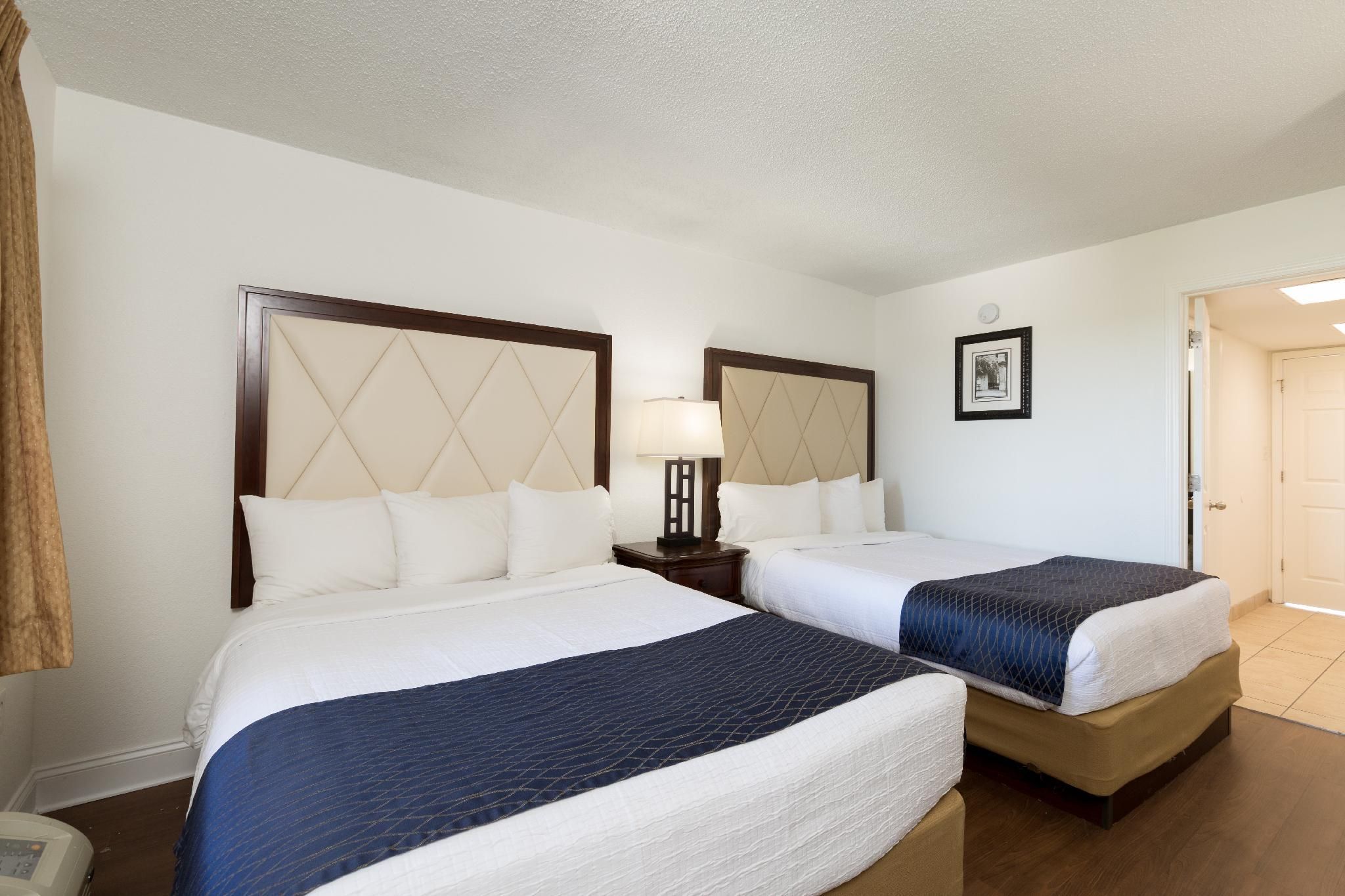 Oceanfront One-Bedroom Suite