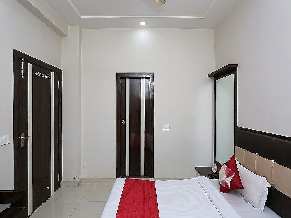 Hotel O KN Plaza Classic 11