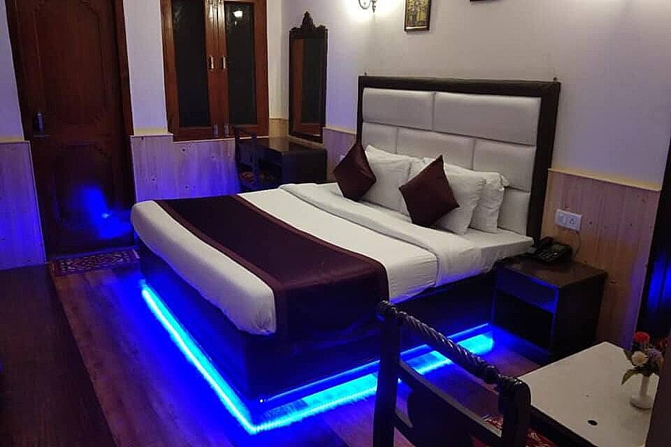 Hotel Keylinga (Manali Palace Hotel)