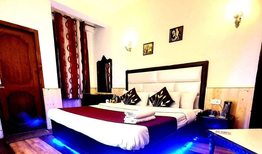 Hotel Keylinga (Manali Palace Hotel)